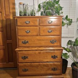 Mid century Ethan Allen Chippendale Dresser