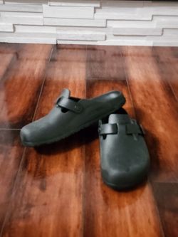 Birkenstock Boston EVA Clogs in Black – EU 40 / US Women's 9