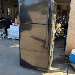 Kenmore REFRIGERATOR 