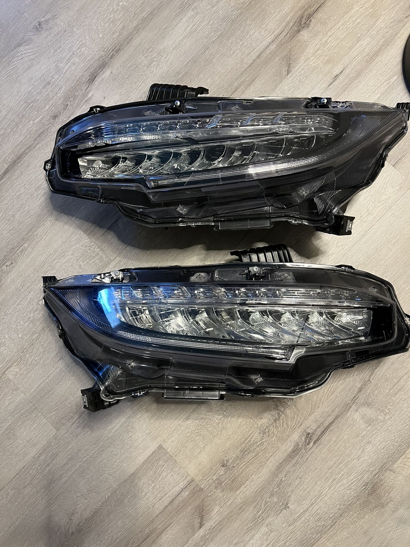Honda Civic 10th Gen Headlights (2020 Models Only)