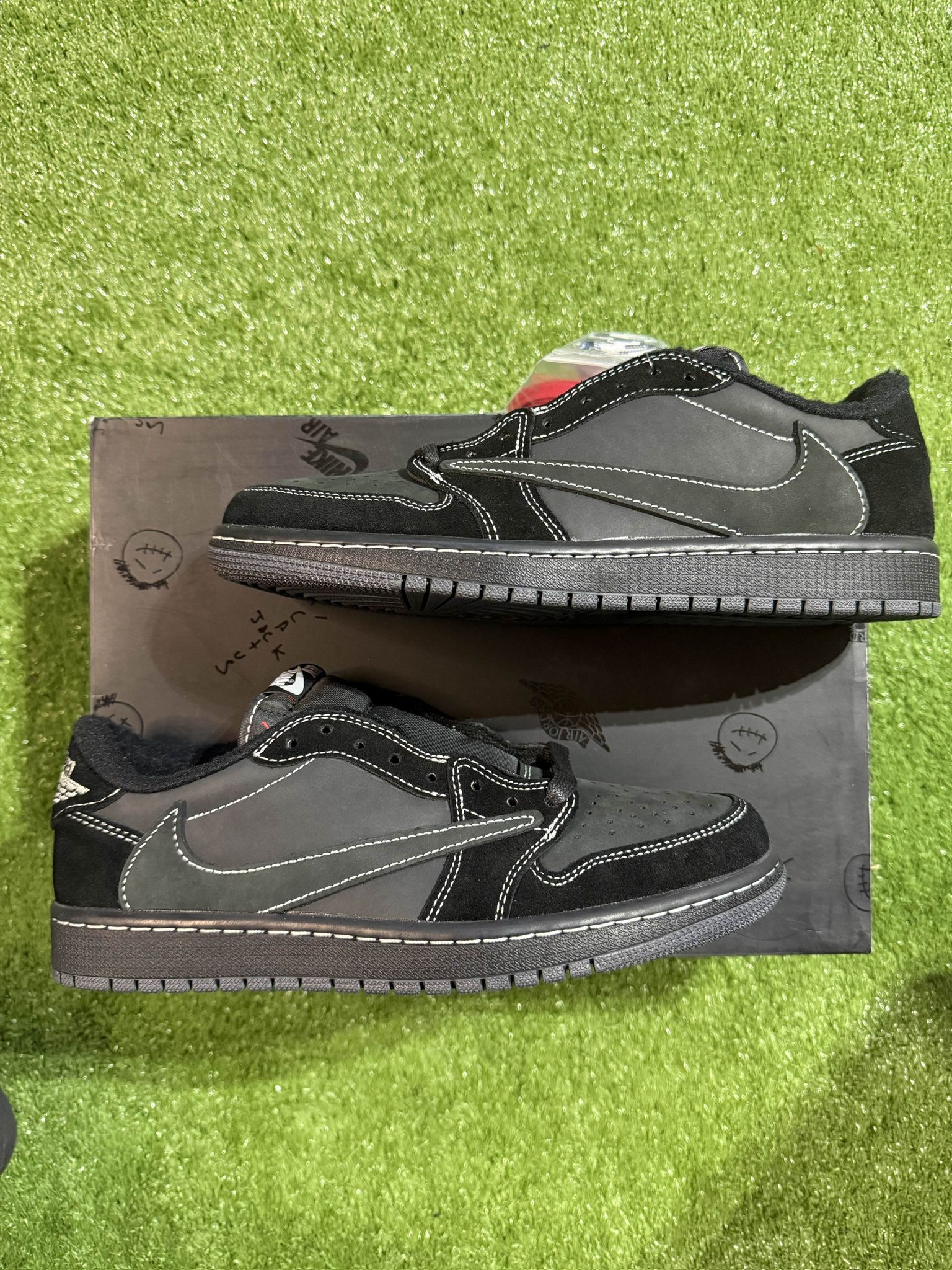Jordan 1 Travis Scott Black Phantoms