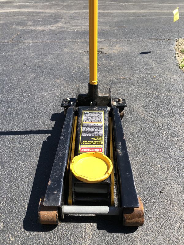 Craftsman 3.5 Ton Floor Jack & 4 Stands for Sale in Carol Stream, IL