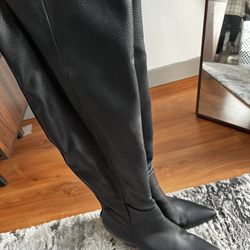 Black Thigh Hugh boots 