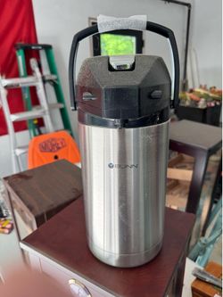 BUNN Coffee Carafe with pump