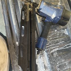 Framing nail gun