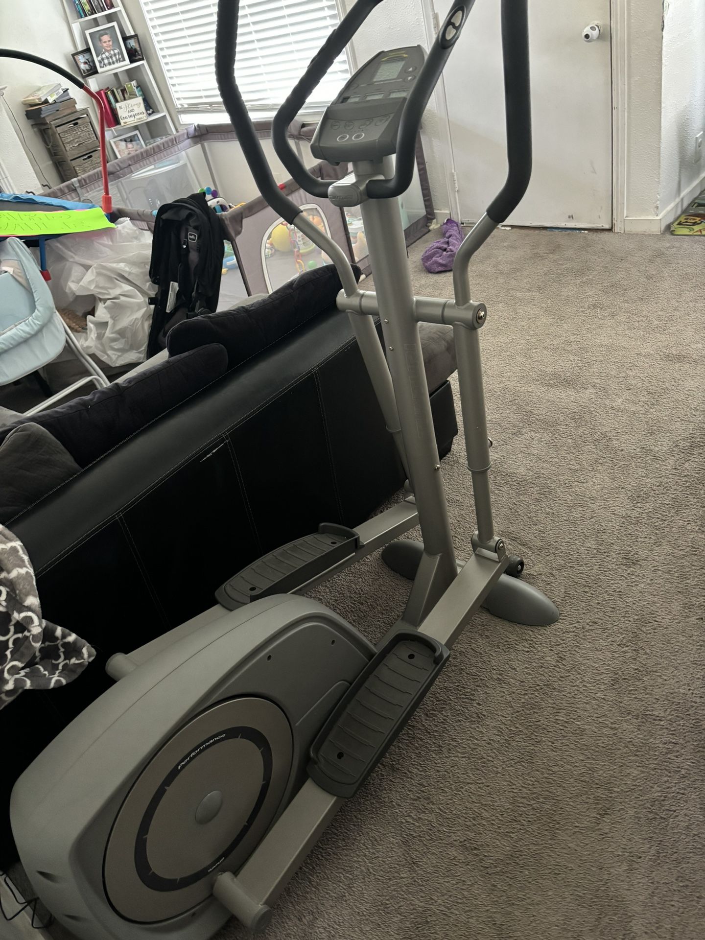 C40 Tunturi Elliptical Machine 