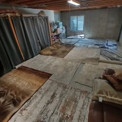 HUGE Selection Of Area Rugs Carpets 