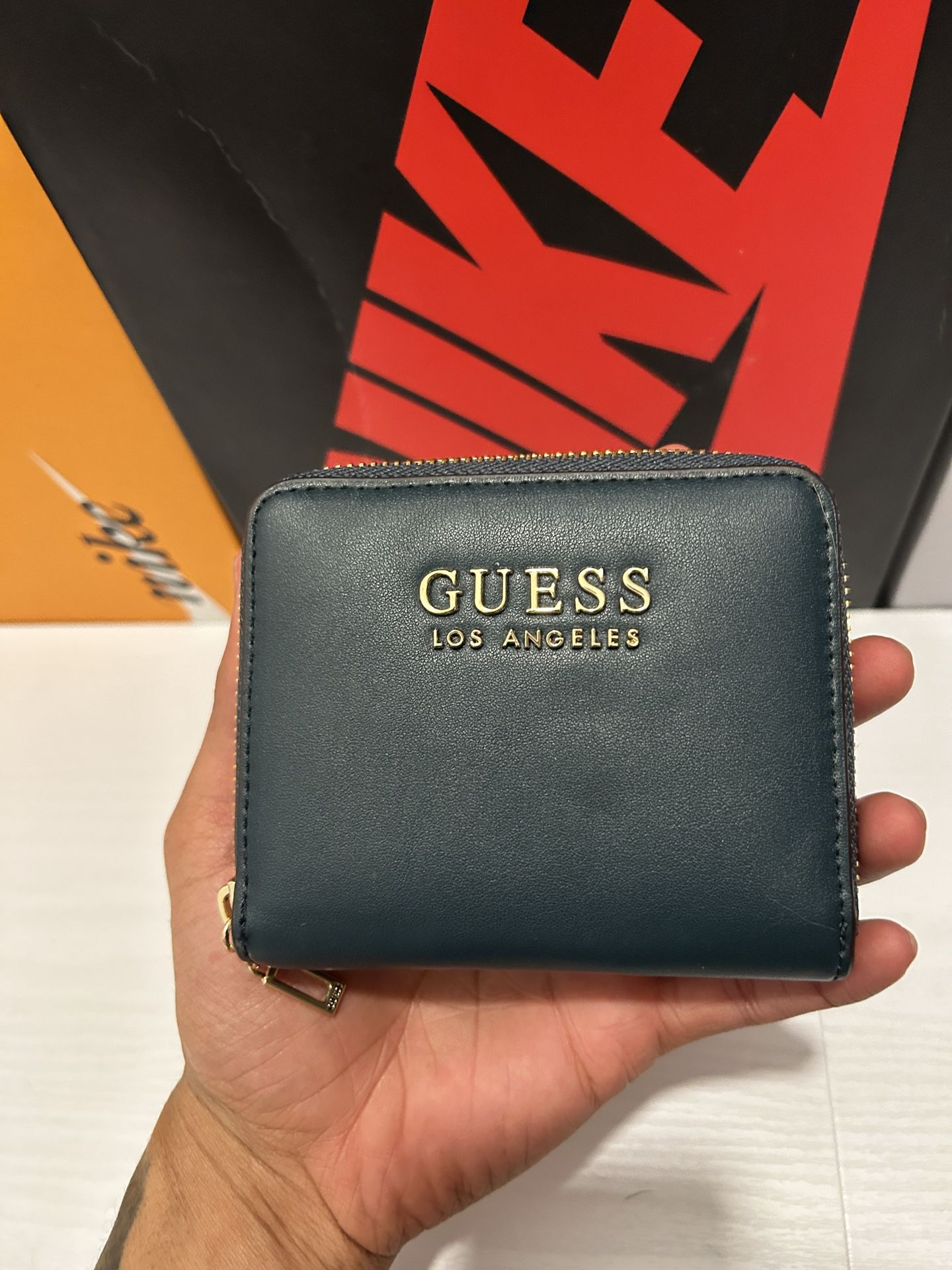 Small Guess Wallet 