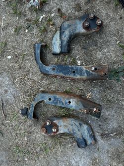 Front bumper brackets for Chevy / GMC 88-98
