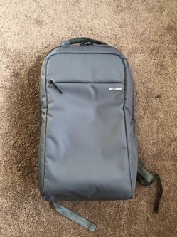 Incase Icon Backpack