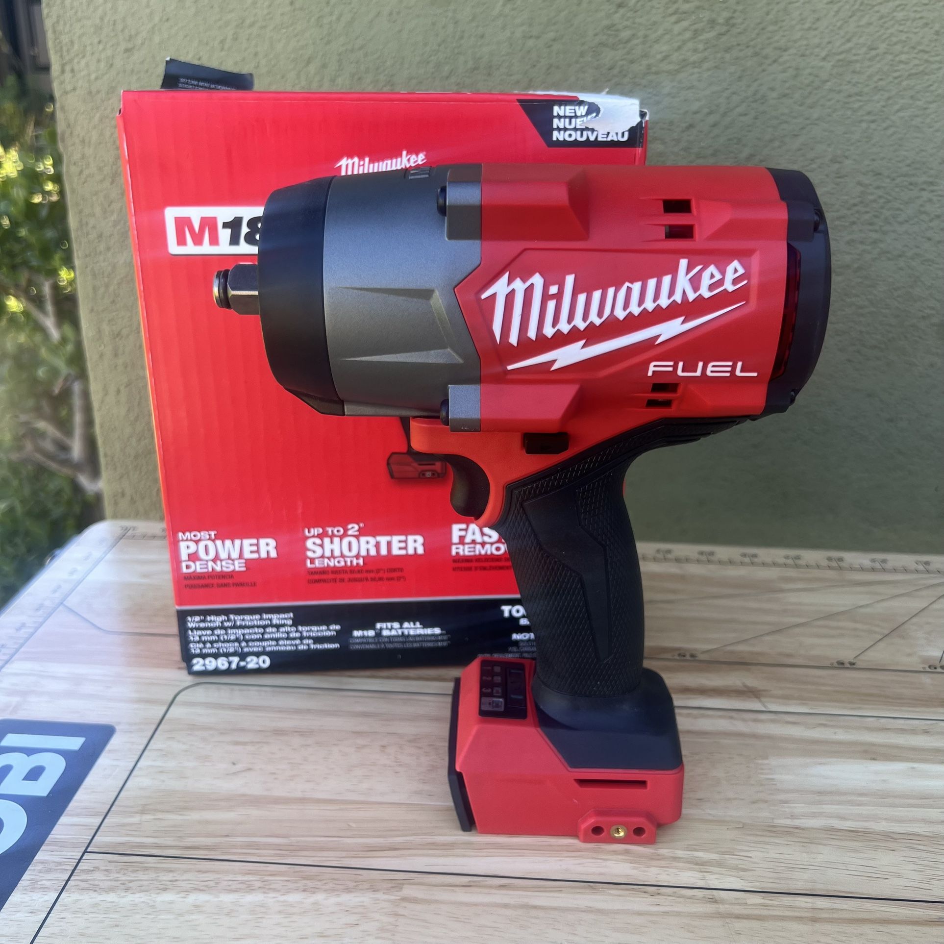 Milwaukee (2967-20) M18 FUEL 18V Lithium-Ion Brushless Cordless 1/2 in. Impact Wrench with Friction Ring (Tool-Only)