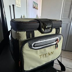 Titan Arctic Cooler 
