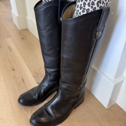 Boots - Frye Size 6