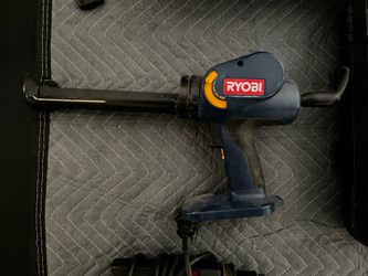 Ryobi Battery Powered Caulking Gun