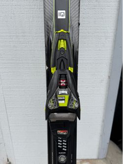 Men’s skis and poles