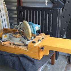 Mikita 10" Slide Compound Miter Saw with Hand Crafted portable table