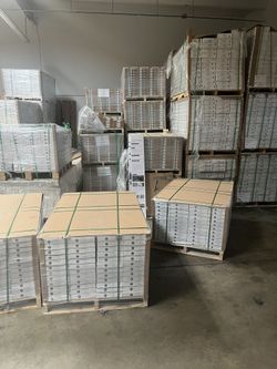 Flooring & Carpet Warehouse