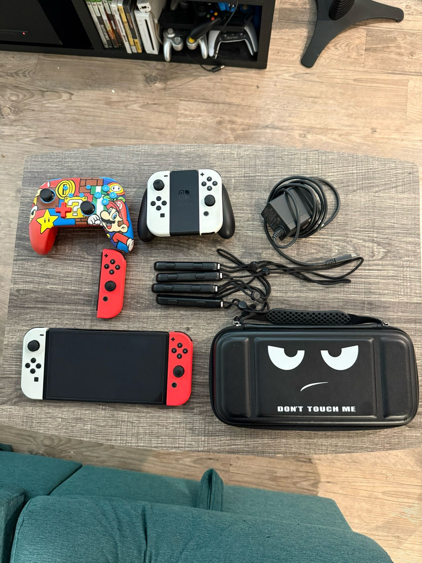 Switch Oled W/ Mario Kart
