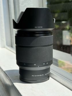 Sony FE 28-70mm f3.5-5.6 FF lens