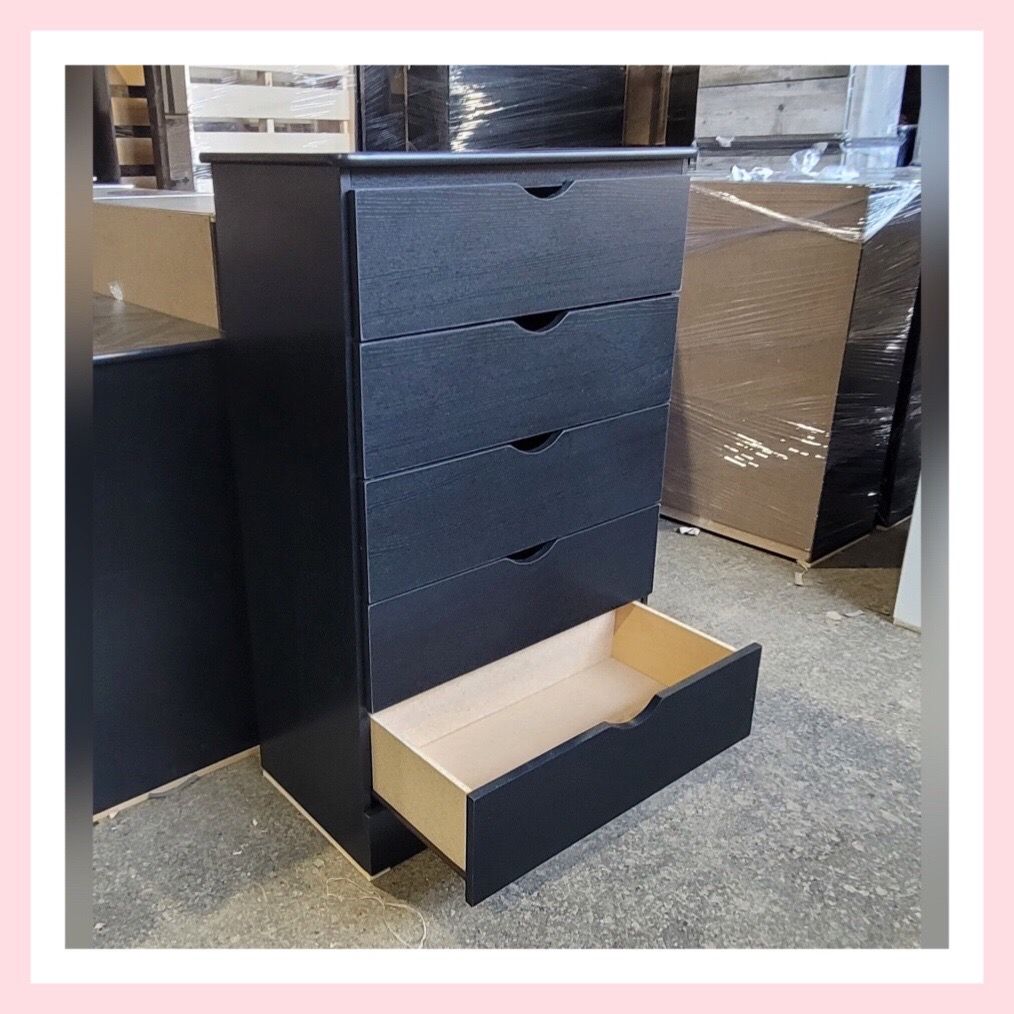 Five drawers dresser