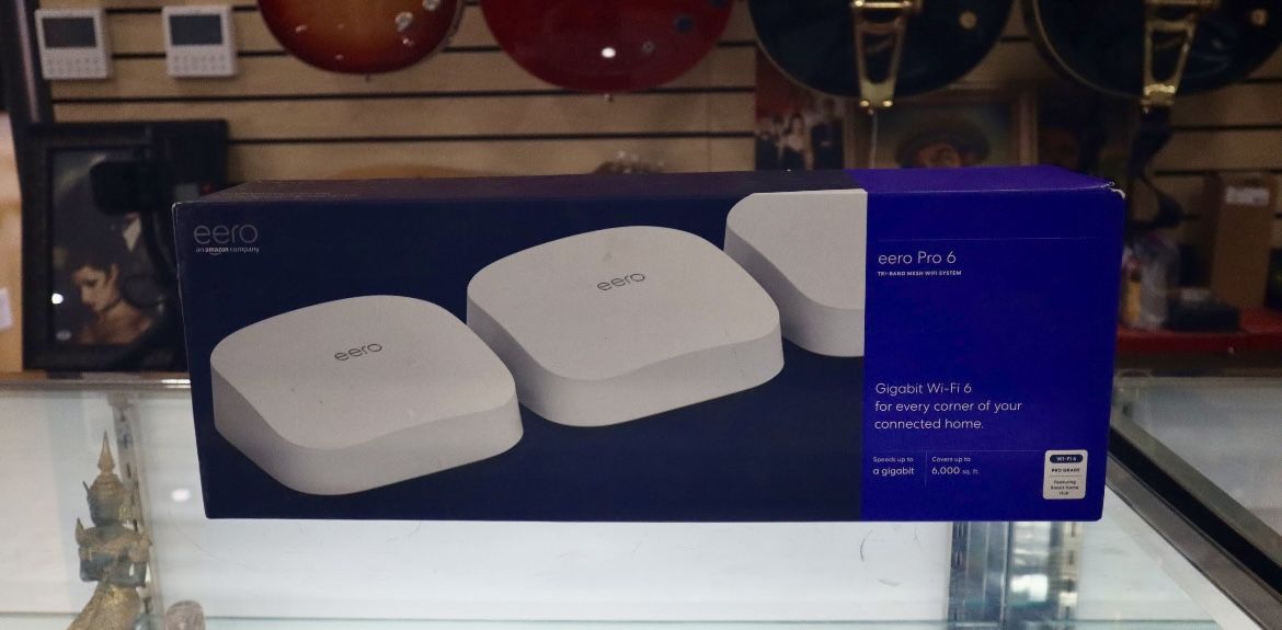 eero Pro 6 AX4200 Tri-Band Wi-Fi Mesh System - White (Pack of 3 Devices)