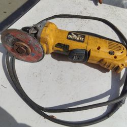 DEWALT ELECTRIC GRINDER 