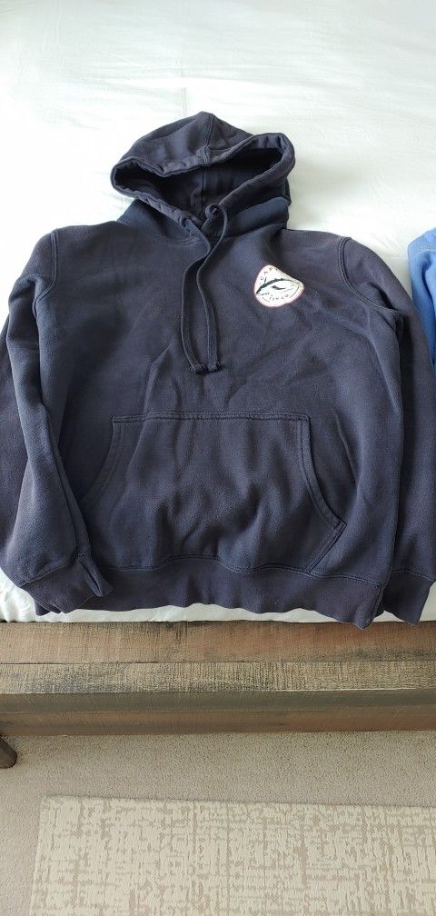Men's Medium Hoodie Men's Medium Sweater