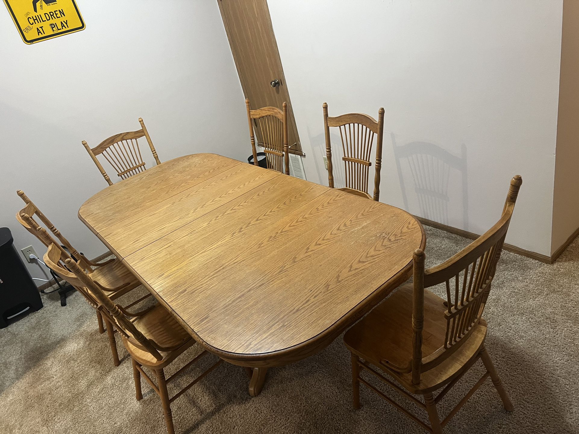 Dinning Room Set With 6 Chairs And 2 Removable Leafs