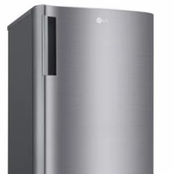 LG 6 CU. Ft. Mini Refrigerator