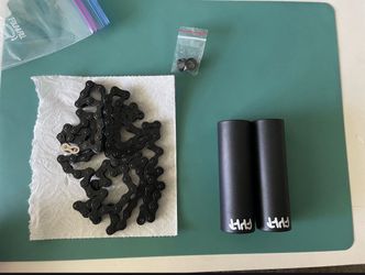 Pegs and chain for 35