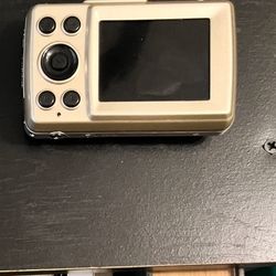 Digital Camera 