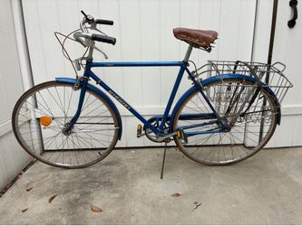 Vintage Road Bicycle Nishiki Blu