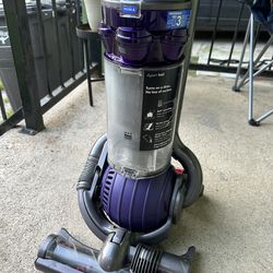 Dyson Dc 25 Vacuum 