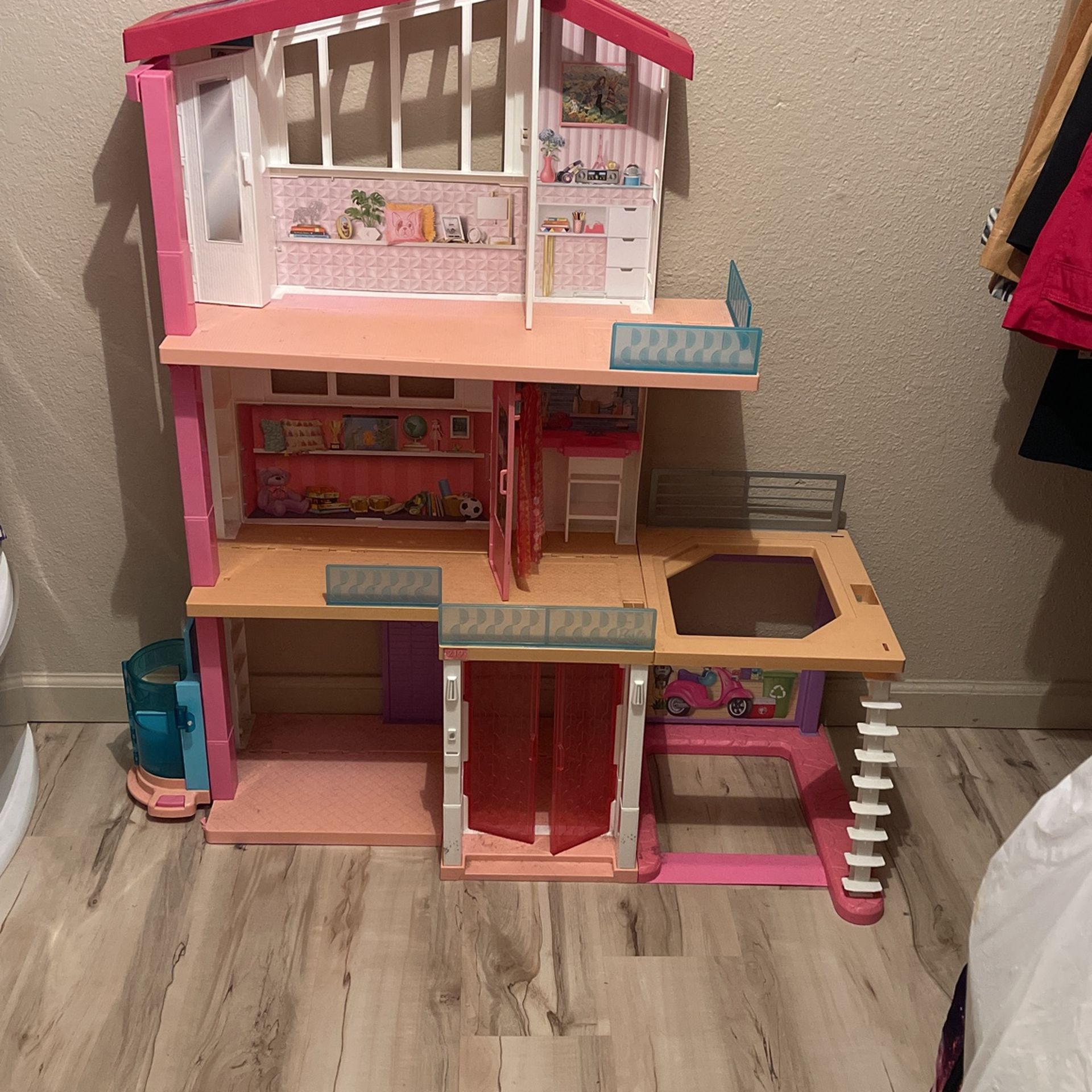 Barbie doll House