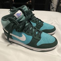Nike Dunk High Retro SE Athletic Club Pro Green