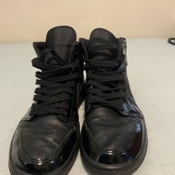 Jordan 1 Patent Mid Triple Black W   