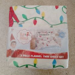 Elf on the Shelf 3-Piece Flannel Twin Sheet Set