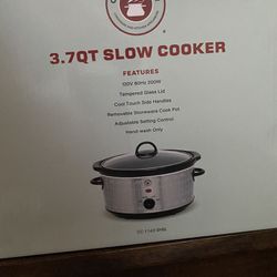 Cuisinart 6 Quart Slow Cooker for Sale in Seattle, WA - OfferUp