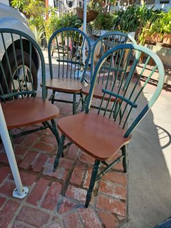 4 wood chairs for dining or breakfast table set of 4 for $20 only