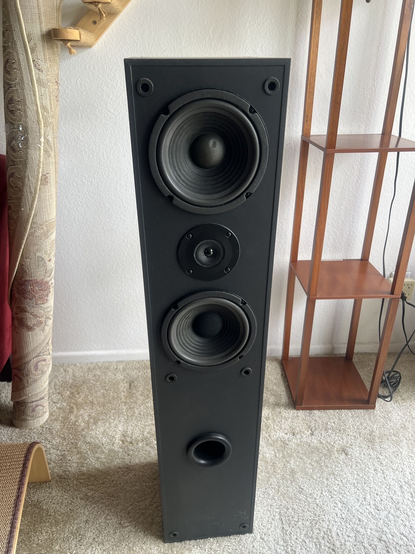 Sony Speaker Tower Model SS-AV44
