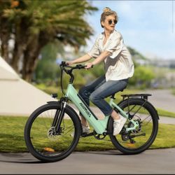 250W Motor 36V 13Ah Battery 70KM Range City E-Bike