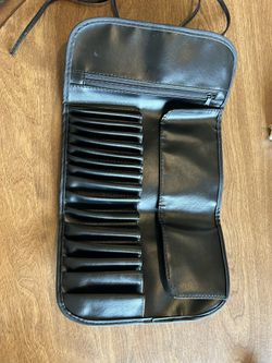 Makeup Brush Travel Pouch