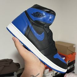 Jordan 1 Retro High OG Royal 2017 Size 11.5