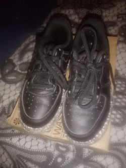 Sports Kids Sneakers 11c Nikes