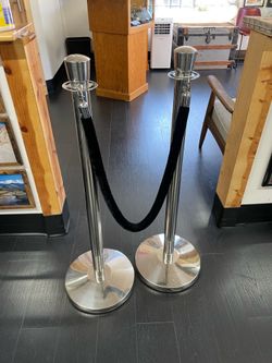 Divider/barrier metal stanchions with velvet rope