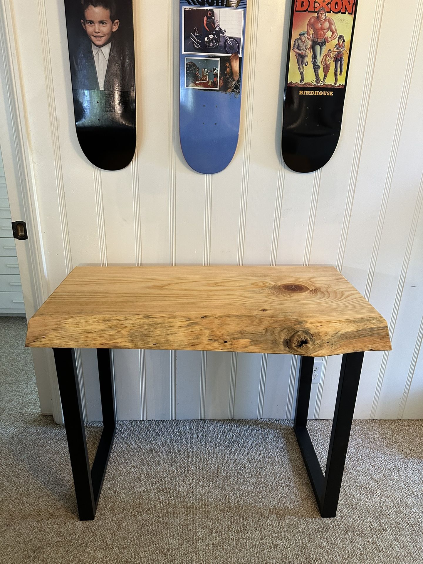 Desk 40”x20”x30” 