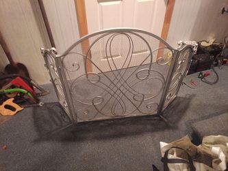 Fireplace screen