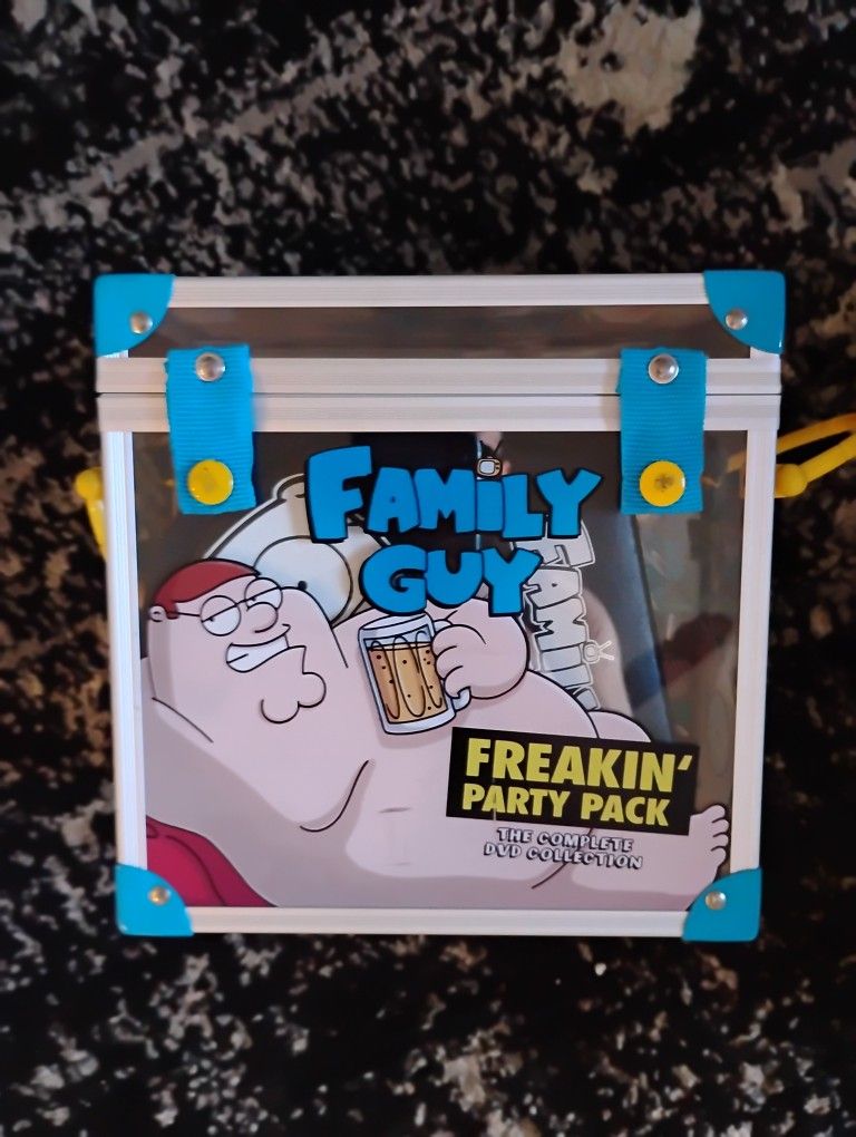 Family Guy - Freakin Party Pack (DVD, 2007, 17-Disc Set, Bonus Party Pack)