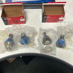 2000 To 2004 Nissan Xterra ball joints (4pcs)