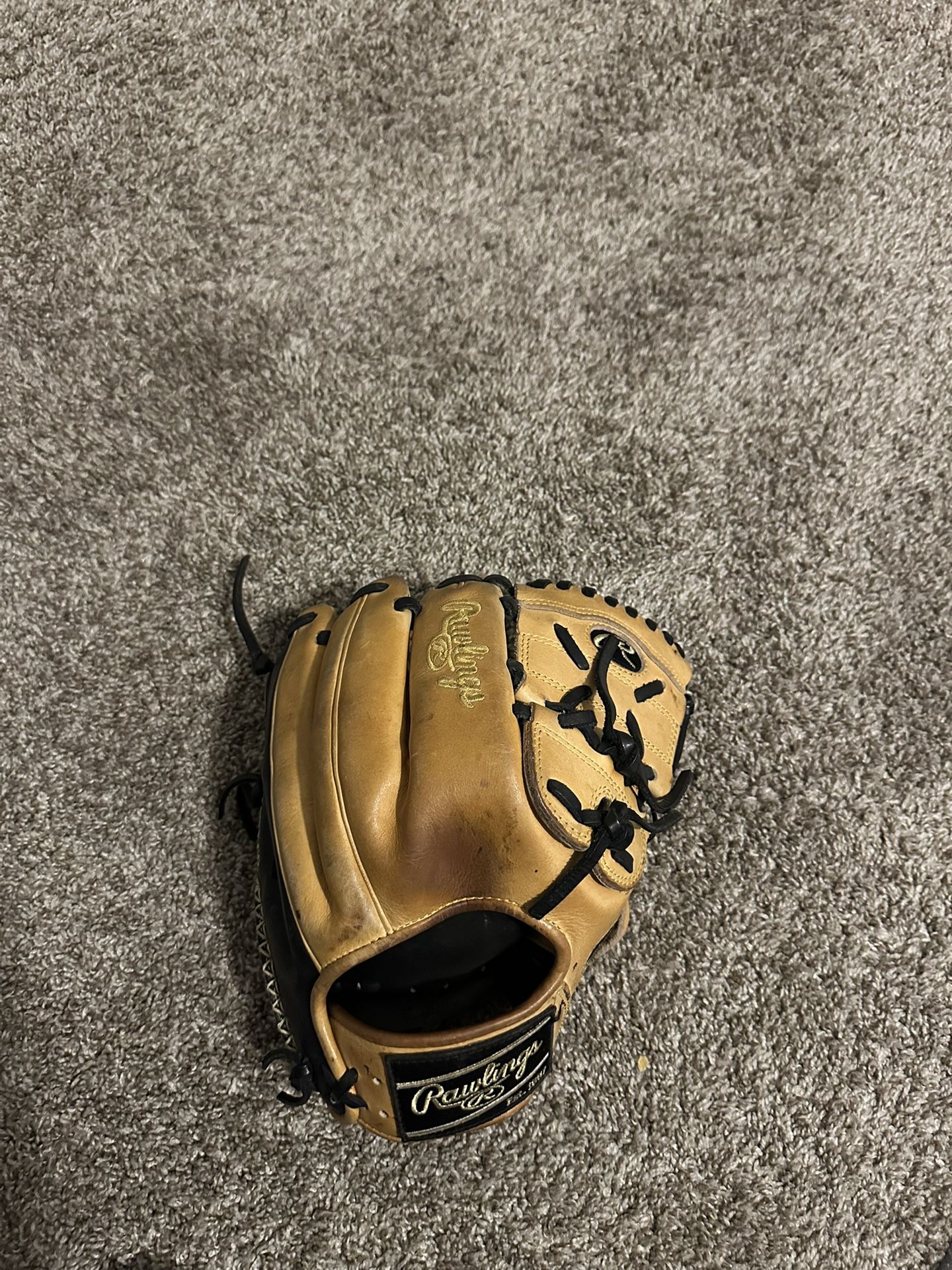 Rawlings Pitchers Glove!!! Size 11.75
